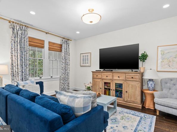 3762 Benton Street NW, Washington DC 20007