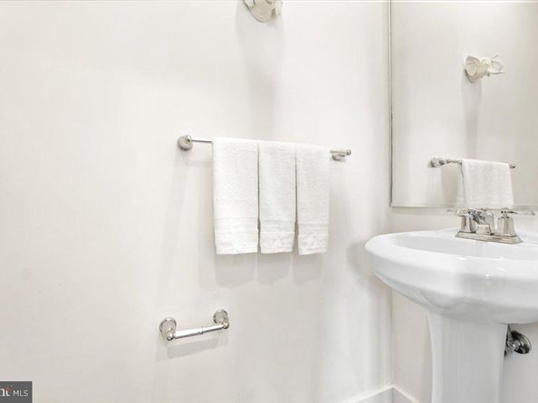 3312 9TH NE, Washington DC 20017