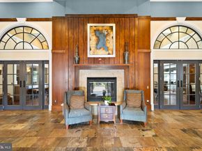 2465 Army Navy Drive 204, Arlington VA 22206