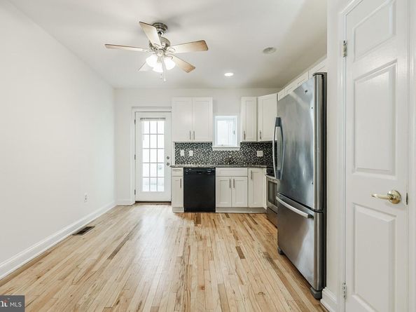 904 S 6TH Street, Philadelphia PA 19147