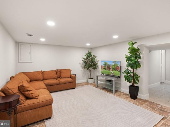 217 N Emerson Street, Arlington VA 22203