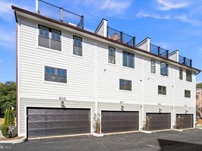 911 N Irving Street, Arlington VA 22201