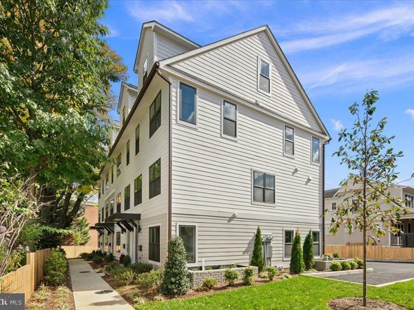 911 N Irving Street, Arlington VA 22201