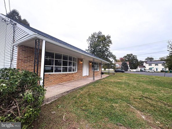114 Nursery Avenue, Levittown PA 19057
