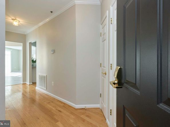 1851 Stratford Park Place 212, Reston VA 20190