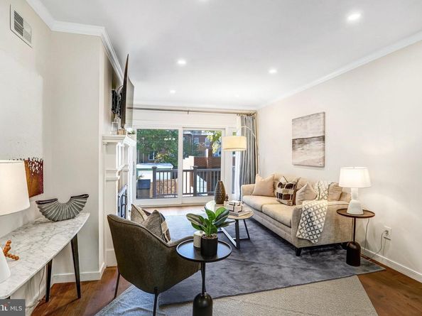 745 10TH Street SE, Washington DC 20003