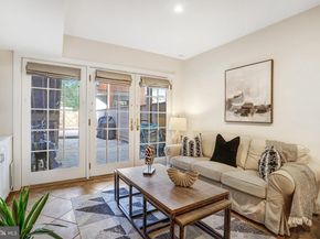 745 10TH Street SE, Washington DC 20003
