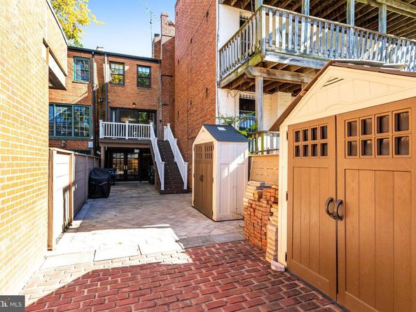 745 10TH Street SE, Washington DC 20003