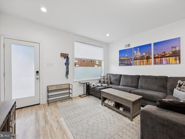 1422 S 18TH Street, Philadelphia PA 19146