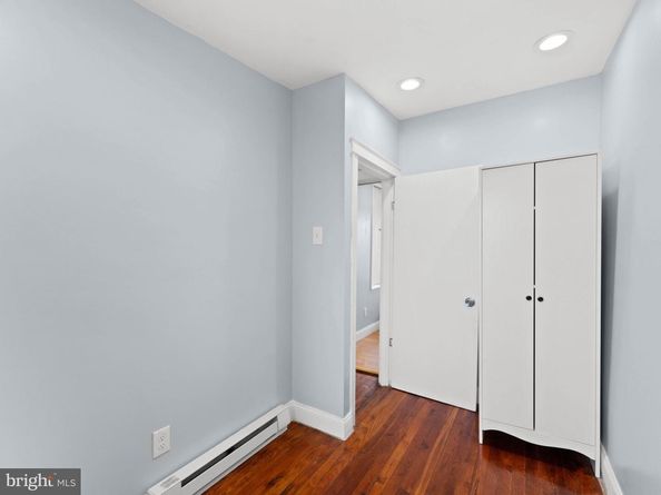 2214 Almond Street, Philadelphia PA 19125