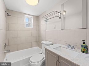 2214 Almond Street, Philadelphia PA 19125