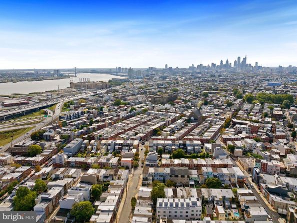 2214 Almond Street, Philadelphia PA 19125