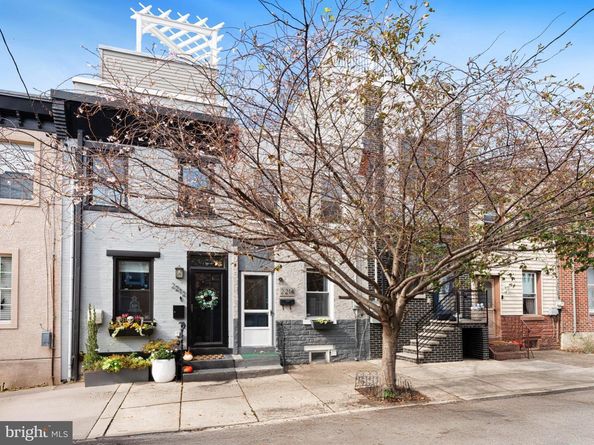 2214 Almond Street, Philadelphia PA 19125