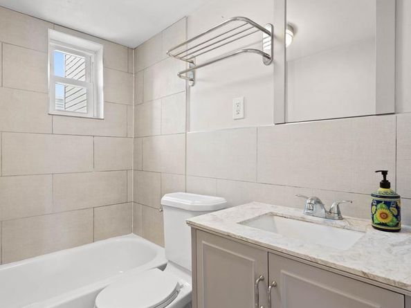 2214 Almond Street, Philadelphia PA 19125