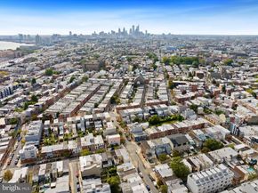 2214 Almond Street, Philadelphia PA 19125