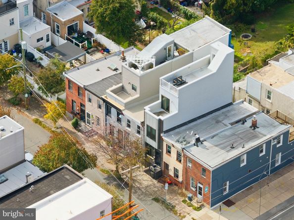 2214 Almond Street, Philadelphia PA 19125