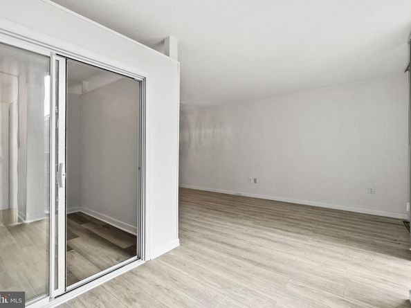 4600 S Four Mile Run Drive S 139, Arlington VA 22204