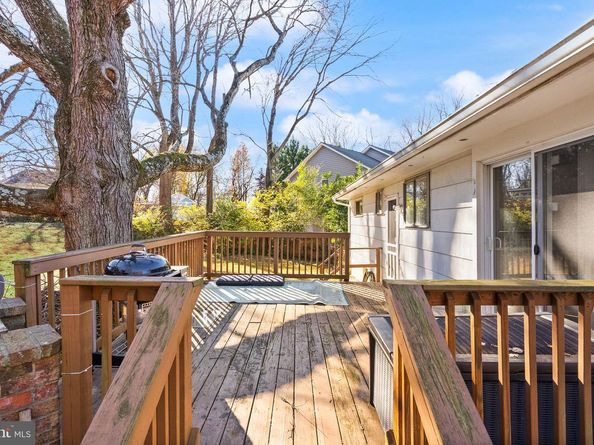 1412 Patrick Circle SW, Vienna VA 22180