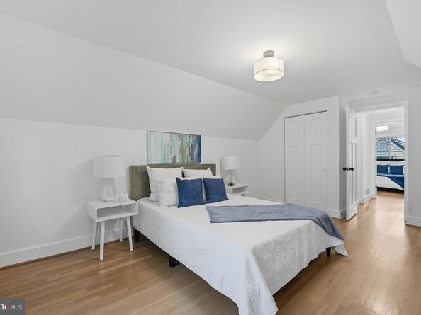 492 N Latham Street, Alexandria VA 22304