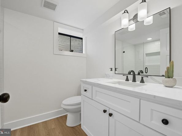 492 N Latham Street, Alexandria VA 22304