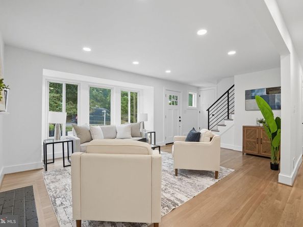 492 N Latham Street, Alexandria VA 22304