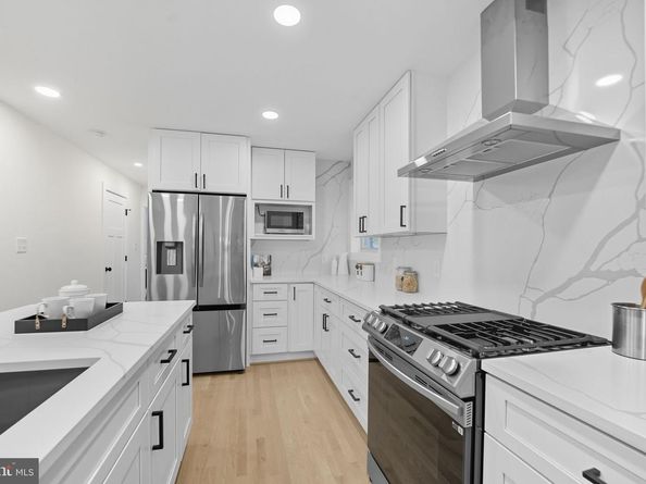 492 N Latham Street, Alexandria VA 22304