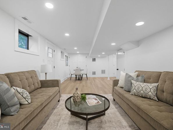 492 N Latham Street, Alexandria VA 22304