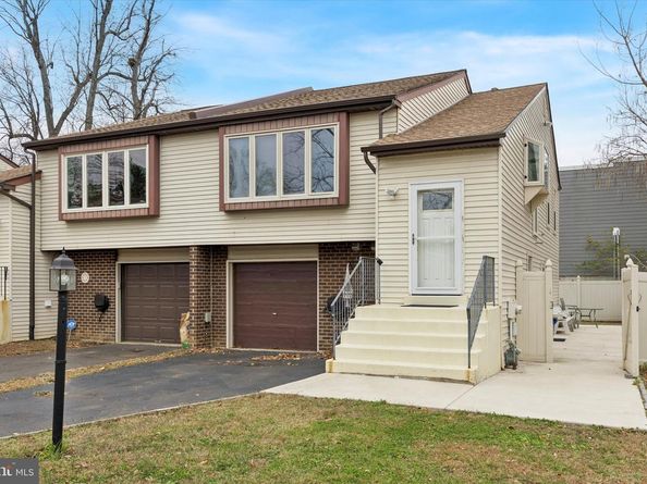 9312 Voits, Philadelphia PA 19115