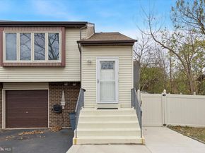 9312 Voits, Philadelphia PA 19115