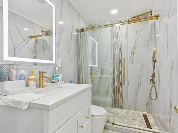 9312 Voits, Philadelphia PA 19115