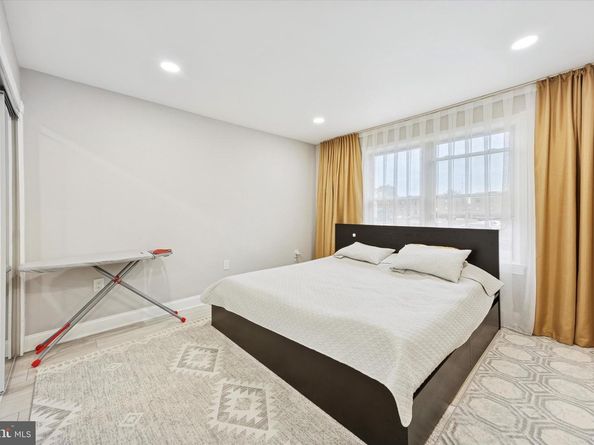 9312 Voits, Philadelphia PA 19115