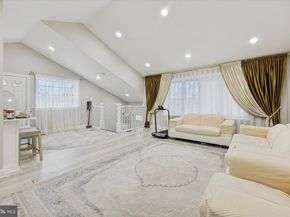 9312 Voits, Philadelphia PA 19115