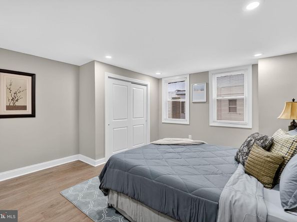 325 Roseberry Street, Philadelphia PA 19148