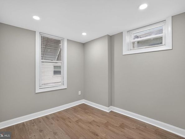 325 Roseberry Street, Philadelphia PA 19148