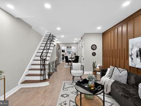 325 Roseberry Street, Philadelphia PA 19148