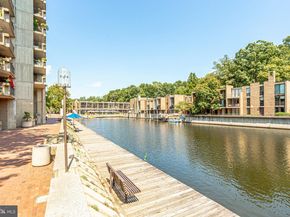 11400 Washington Plaza W 103, Reston VA 20190