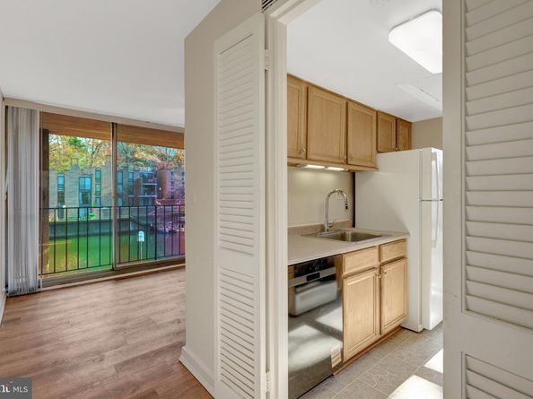 11400 Washington Plaza W 103, Reston VA 20190