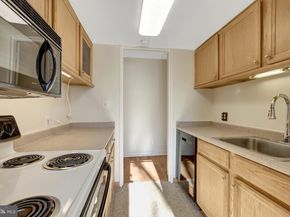 11400 Washington Plaza W 103, Reston VA 20190