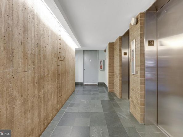 11400 Washington Plaza W 103, Reston VA 20190