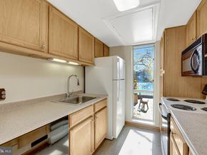 11400 Washington Plaza W 103, Reston VA 20190