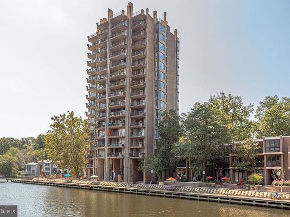 11400 Washington Plaza W 103, Reston VA 20190