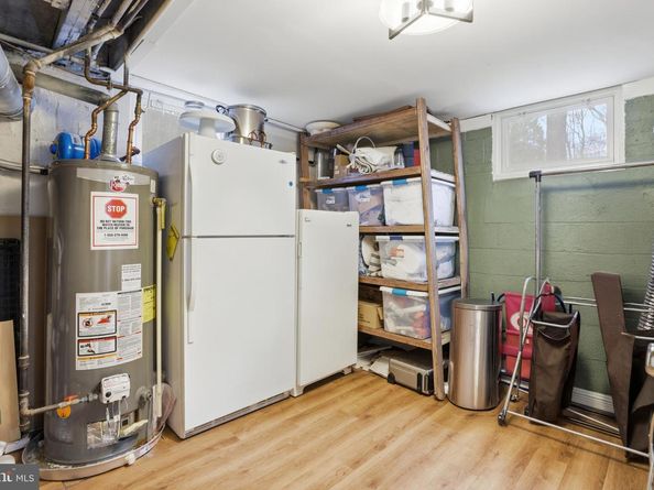 6539 Oakwood Drive, Falls Church VA 22041