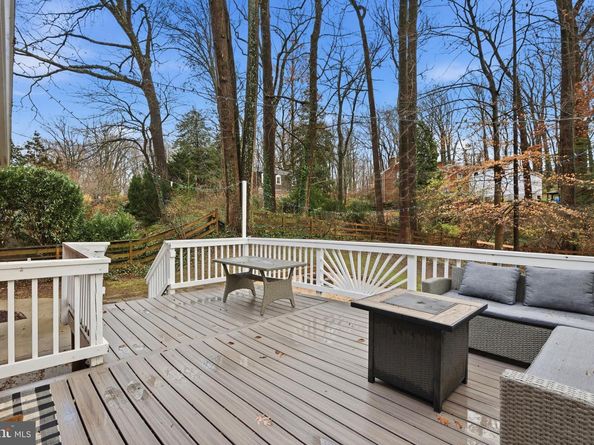 6539 Oakwood Drive, Falls Church VA 22041