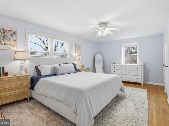 6539 Oakwood Drive, Falls Church VA 22041