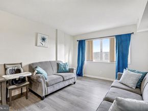 5340 Holmes Run Parkway 1118, Alexandria VA 22304