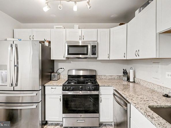 5340 Holmes Run Parkway 1118, Alexandria VA 22304