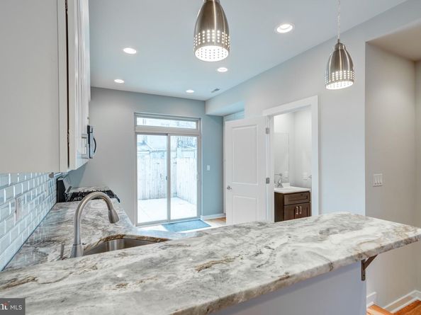 2530 Manton Street, Philadelphia PA 19146