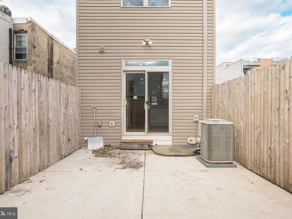 2530 Manton Street, Philadelphia PA 19146