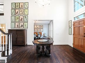 6035 Crimson Court, Mclean VA 22101