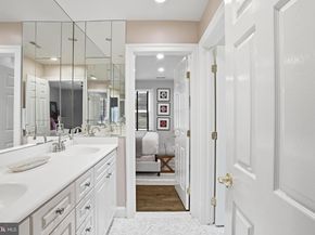 6035 Crimson Court, Mclean VA 22101